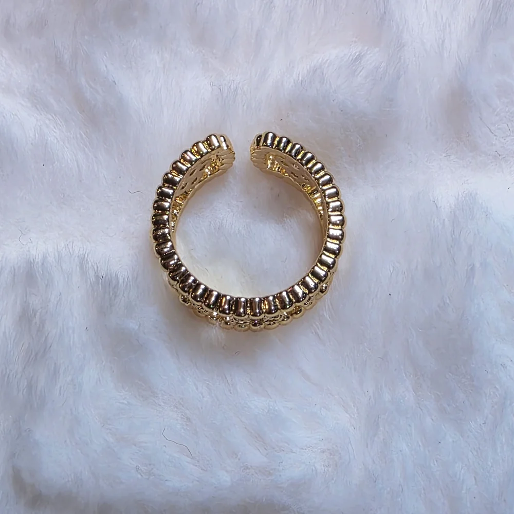 Gold Floral Crystal Band Ring - Women Jewelry